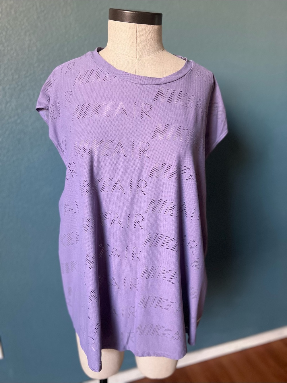 Nike Air Lavender Short-Sleeve Perforated Logo Running Tee Mesh Pattern